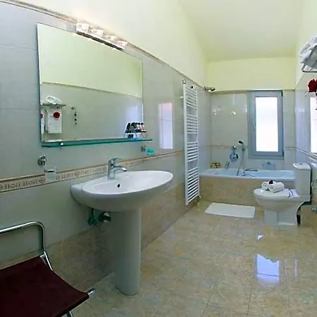 Melmar View Hotel 4*